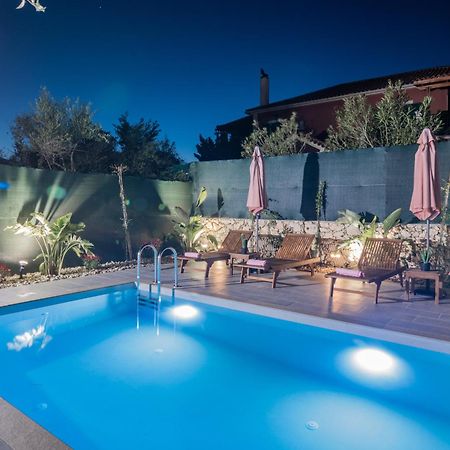 Milk And Honey Residence Romírion Екстериор снимка
