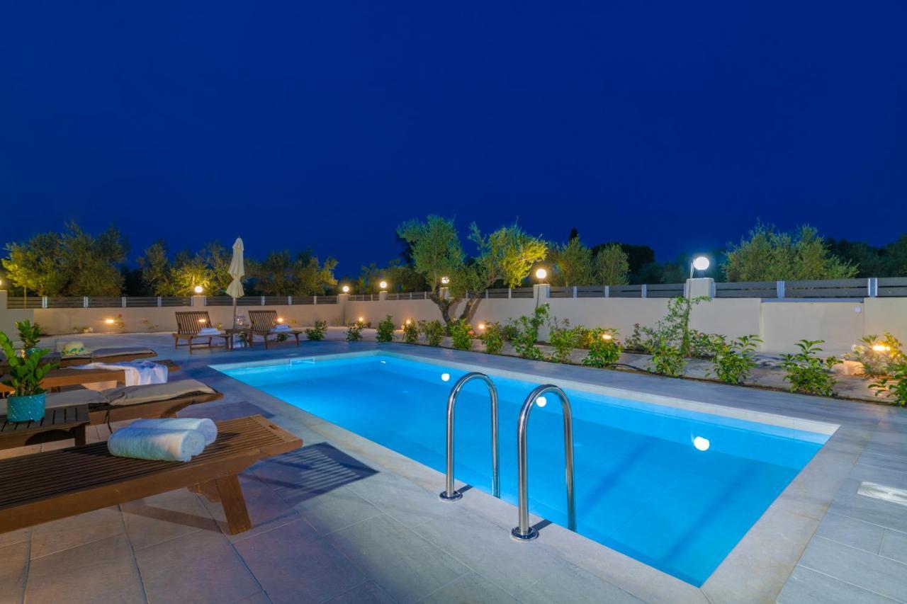 Milk And Honey Residence Romírion Екстериор снимка