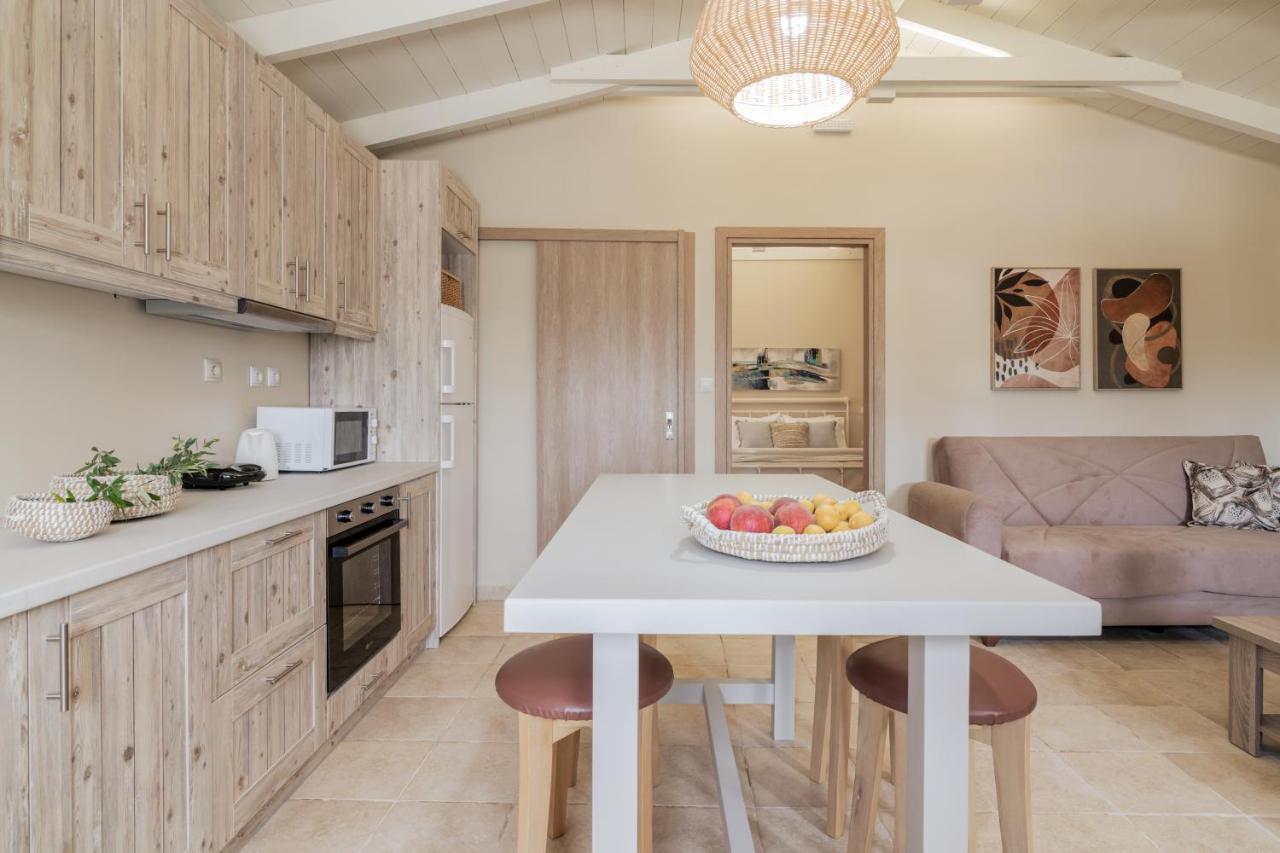Milk And Honey Residence Romírion Екстериор снимка