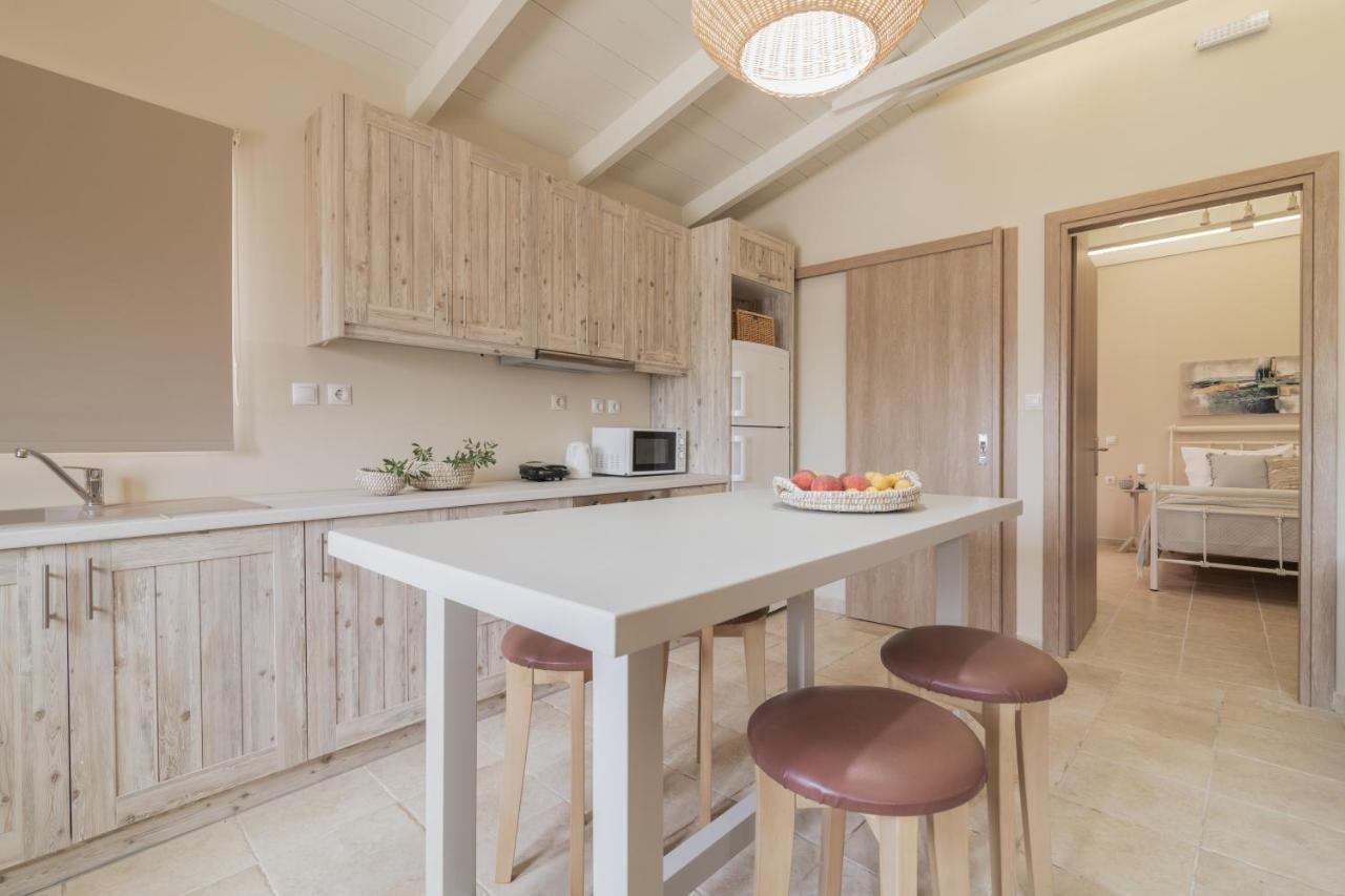 Milk And Honey Residence Romírion Екстериор снимка